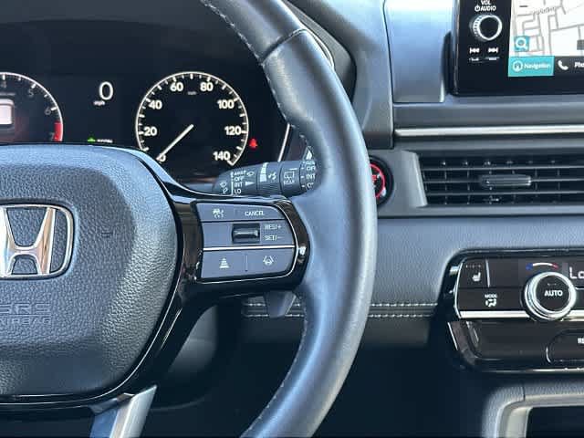 Used 2025 Honda Pilot Touring image 10