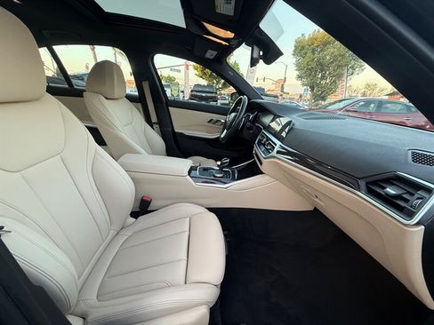 Used 2020 BMW 330i Sedan w/ Driving Assistance Package RWD image 35