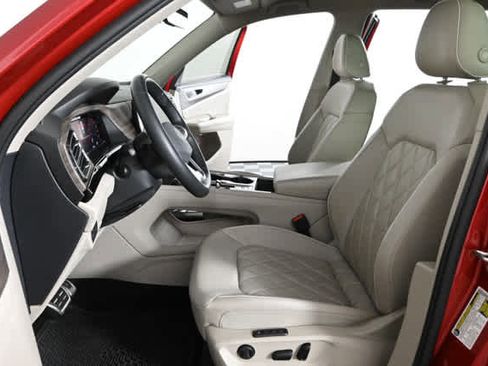 Used 2024 Volkswagen Atlas SEL Premium R-Line AWD/4WD image 21