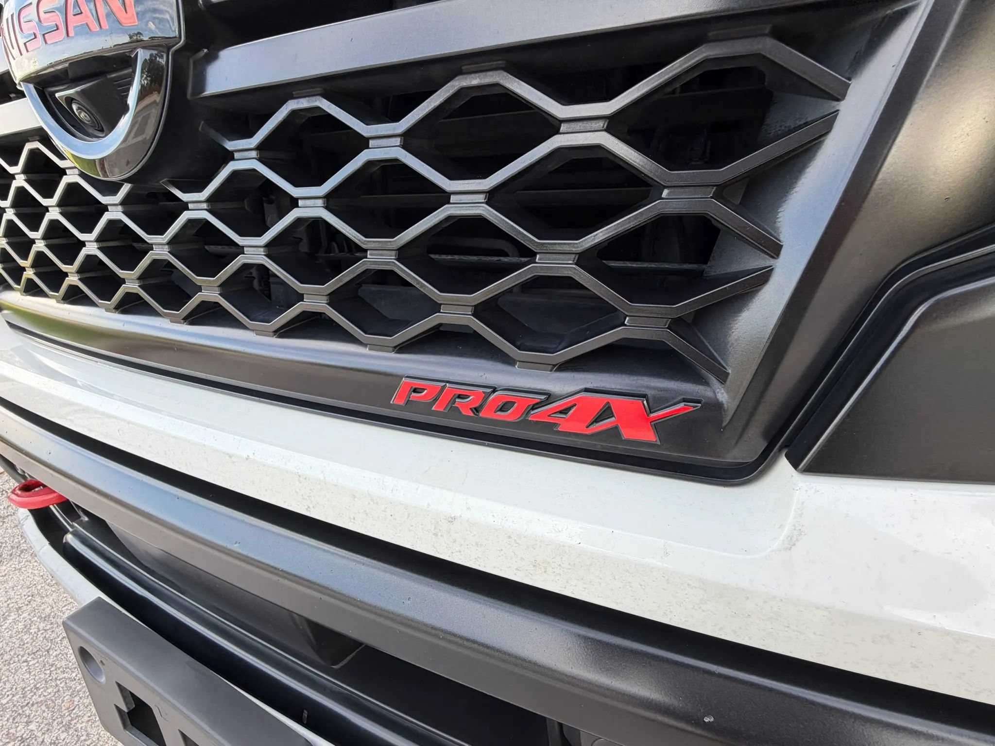 Used 2020 Nissan Titan PRO-4X w/ Pro-4x Convenience Package AWD/4WD image 32