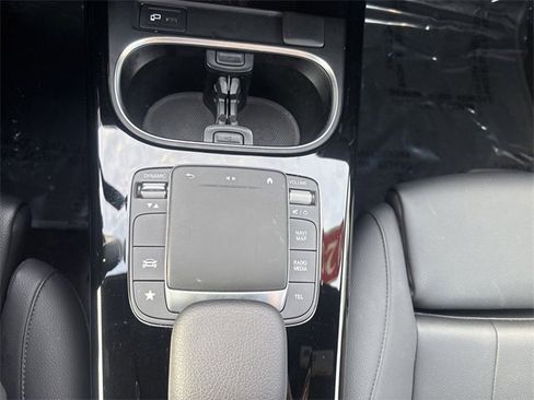 Used 2022 Mercedes-Benz A 220 image 29