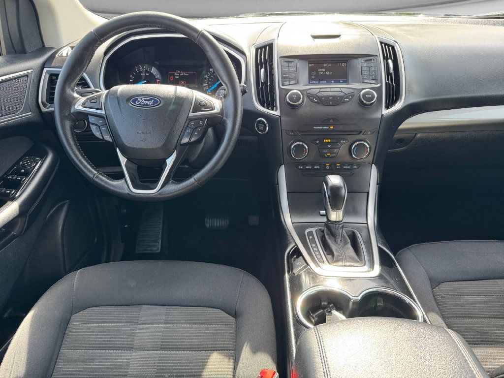 Used 2018 Ford Edge SEL FWD image 23
