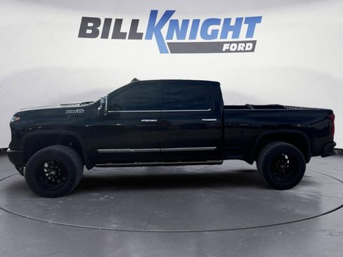 Used 2024 Chevrolet Silverado 3500 High Country w/ Technology Package image 2