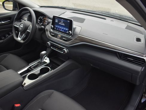 Used 2023 Nissan Altima 2.5 SV image 56