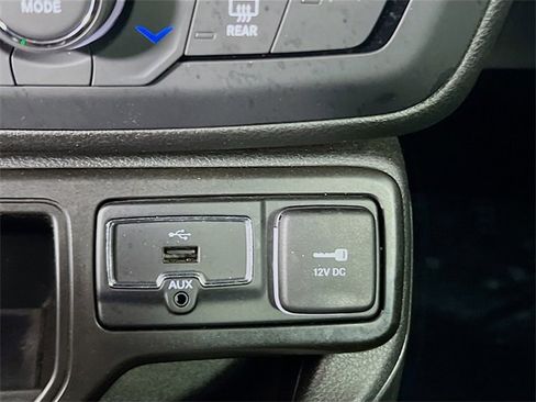 Used 2021 Jeep Renegade Sport image 14