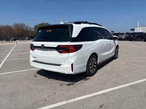 Used 2025 Honda Odyssey EX-L image 5