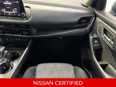 Certified 2025 Nissan Rogue SV AWD/4WD image 19