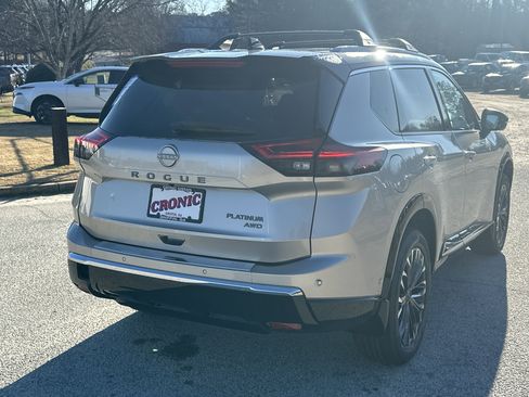 New 2026 Nissan Rogue Platinum image 5