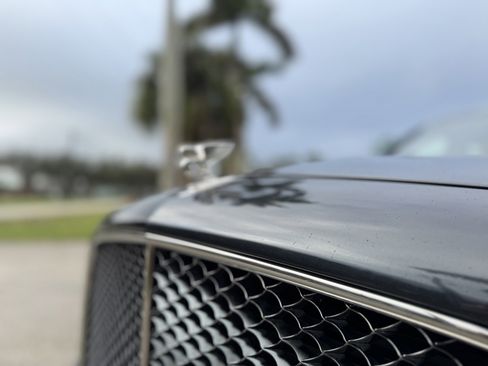 Used 2016 Bentley Mulsanne Speed image 15