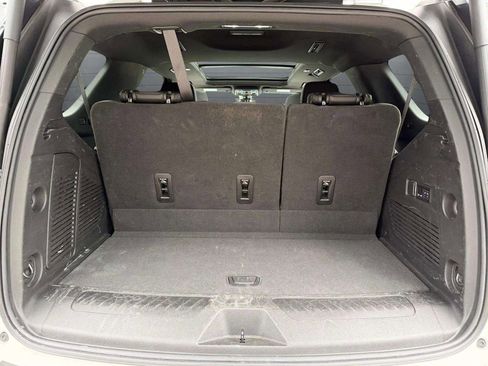 Used 2022 Chevrolet Tahoe LT w/ Luxury Package image 39