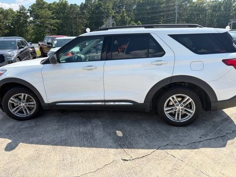 Used 2020 Ford Explorer XLT w/ Equipment Group 202A RWD image 38