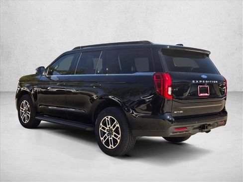 New 2025 Ford Expedition Active image 7
