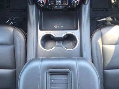 Used 2023 Chevrolet Tahoe Z71 w/ Luxury Package image 42