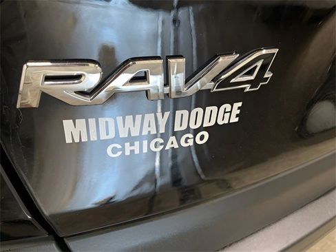 Used 2024 Toyota RAV4 XLE image 8