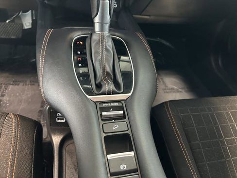 Used 2023 Honda HR-V Sport image 18