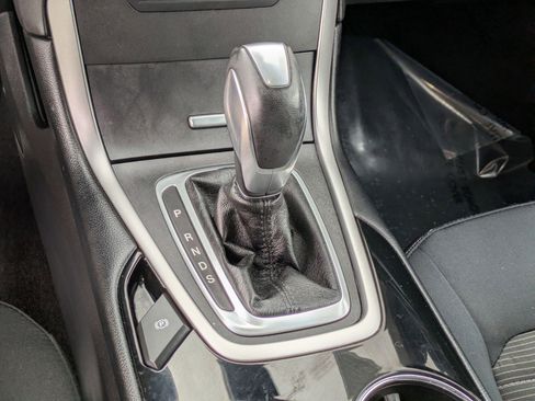 Used 2018 Ford Edge SEL w/ Ford Safe & Smart Package image 25