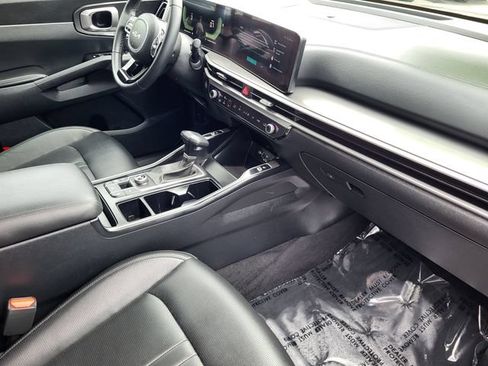 Used 2025 Kia Sorento S w/ Panoramic Sunroof Package FWD image 27