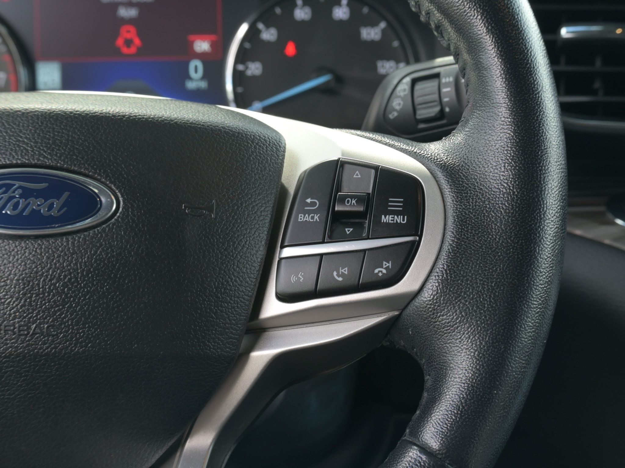 Used 2022 Ford Explorer Limited AWD/4WD image 24