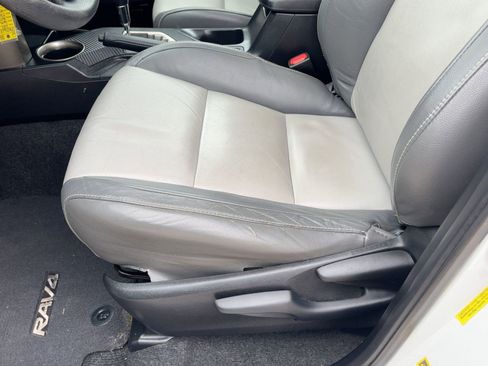 Used 2015 Toyota RAV4 XLE image 14