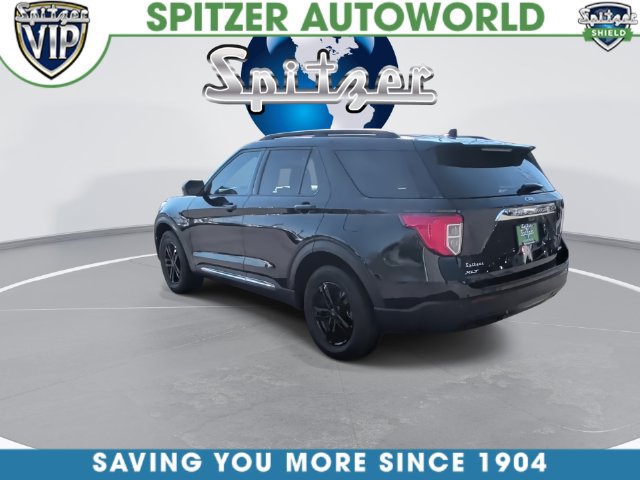 Used 2023 Ford Explorer XLT AWD/4WD image 12