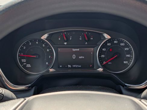 Used 2025 Chevrolet Blazer LT FWD image 21