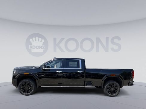 New 2026 GMC Sierra 2500 Denali Ultimate w/ LPO, Black Badging Package AWD/4WD image 2