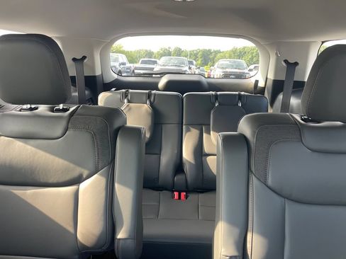 New 2026 Ford Explorer Active w/ Active Comfort Package RWD image 28