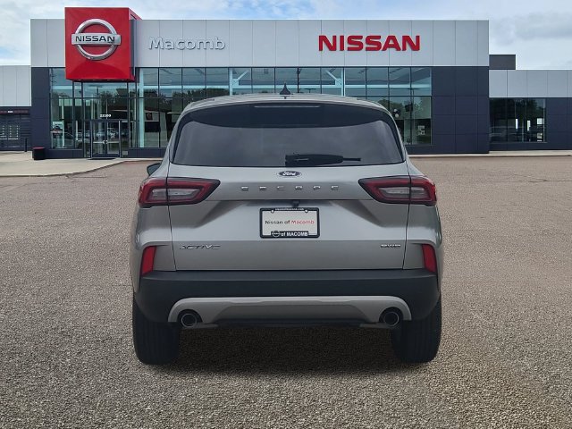 Used 2023 Ford Escape Active w/ Tech Pack #1 AWD/4WD image 6