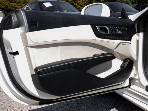 Used 2017 Mercedes-Benz SL 450 image 31
