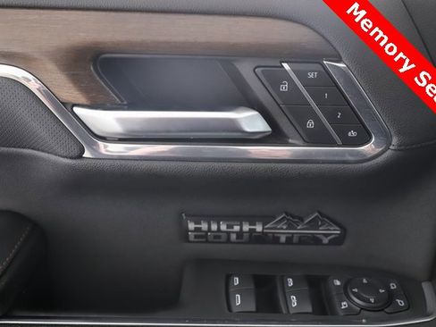 Used 2024 Chevrolet Silverado 1500 High Country w/ High Country Premium Package image 20