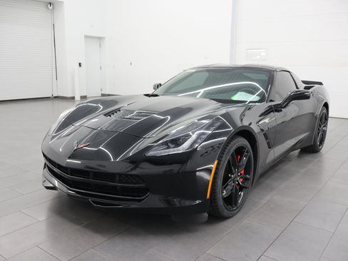 Used 2016 Chevrolet Corvette Stingray Coupe w/ Carbon Flash Badge Package RWD image 51