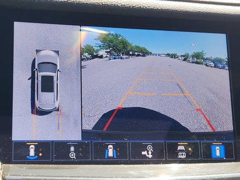 Used 2023 Cadillac XT6 Premium Luxury w/ Technology Package AWD/4WD image 6