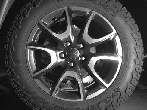 Used 2025 Jeep Compass Trailhawk AWD/4WD image 14