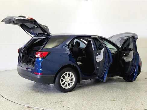 Used 2023 Chevrolet Equinox LS w/ Driver Confidence II Package image 12