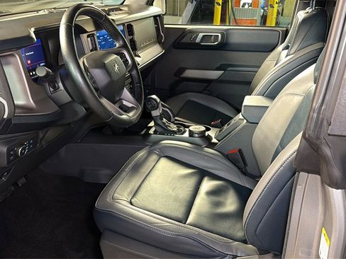 Used 2021 Ford Bronco Outer Banks image 25