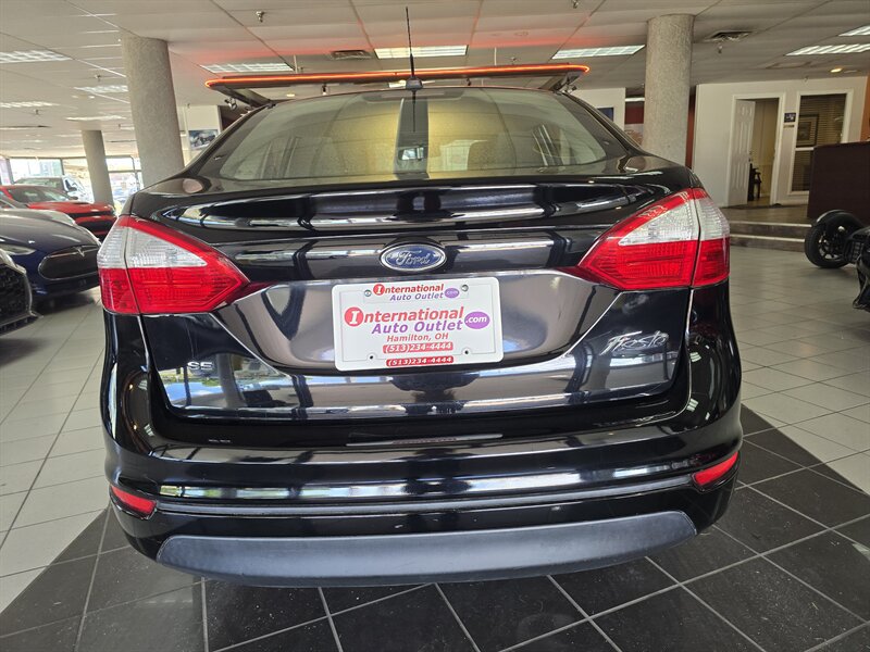 Used 2017 Ford Fiesta SE w/ Cold Weather Package FWD image 5