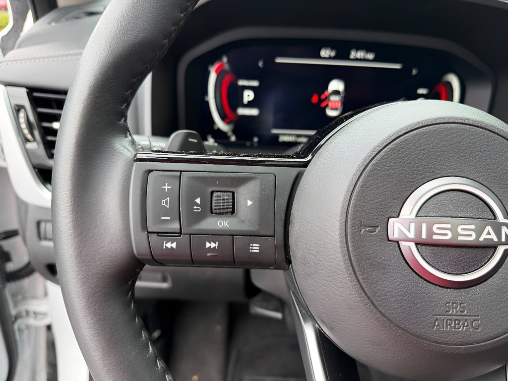 Used 2024 Nissan Rogue SL w/ SL Premium Package FWD image 24