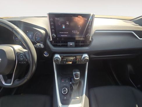 Used 2022 Toyota RAV4 SE w/ Convenience Package image 11