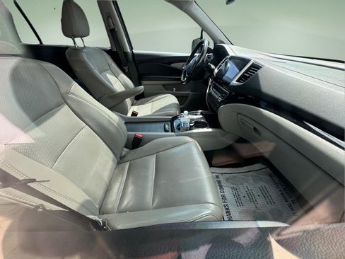 Used 2016 Honda Pilot Elite image 10