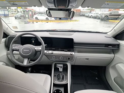 New 2026 Hyundai Kona SE AWD/4WD image 18
