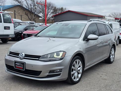 Used 2016 Volkswagen Golf S FWD image 7