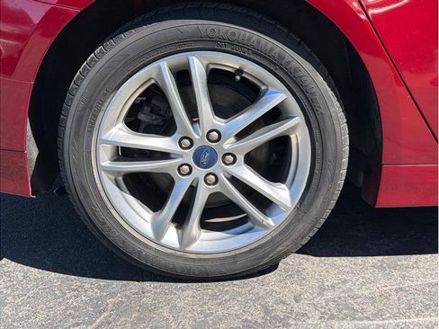 Used 2016 Ford Fusion Titanium FWD image 22