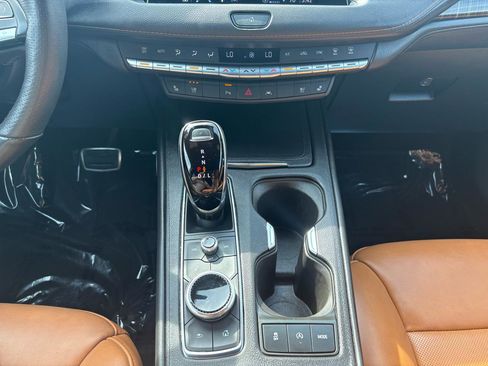 Used 2022 Cadillac XT4 Sport image 32