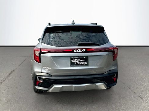 Certified 2024 Kia Seltos EX FWD image 6