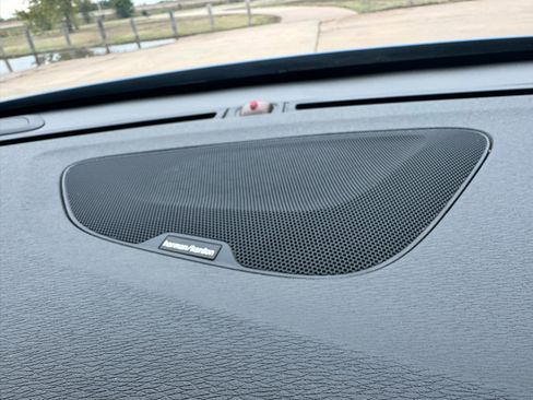 Used 2015 Volvo V60 T5 Platinum image 22