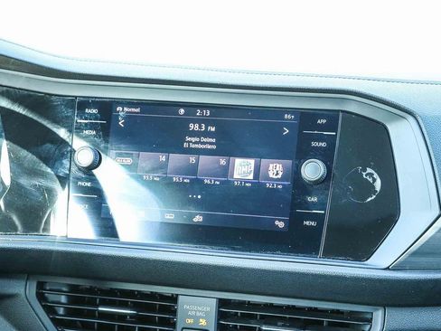 Used 2020 Volkswagen Jetta SEL image 21