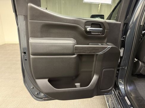 Used 2022 Chevrolet Silverado 1500 LTZ w/ LTZ Convenience Package II image 23