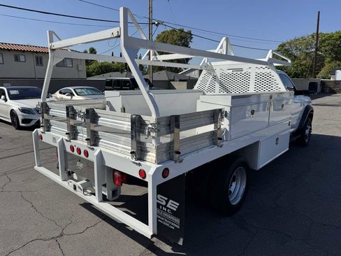 Used 2022 RAM 5500 Tradesman RWD image 5