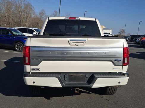 Used 2018 Ford F150 Platinum w/ Equipment Group 701A Luxury image 4