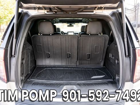 Used 2022 Chevrolet Tahoe LT w/ Luxury Package image 16